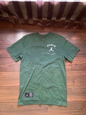 JORDAN Forest Green PARIS SAINT GERMAIN Tee Size S NWOT